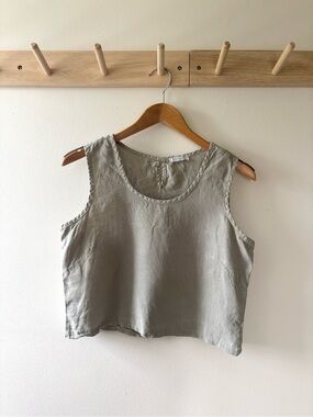 Sleeveless Linen Crop Tank Top - Sage Green